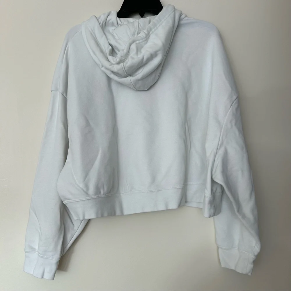 Women’s NIKE Cropped Hoodie Sweatshirt